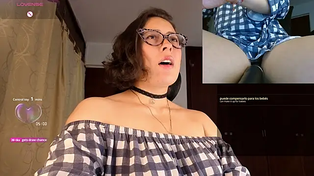 sophia dumont online show from November 26, 11:05 pm