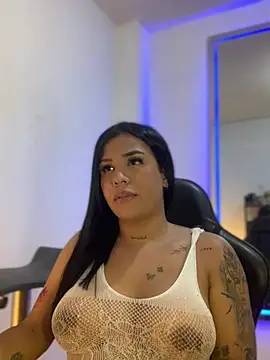 tinalove7 online show from May 15, 11:14 pm