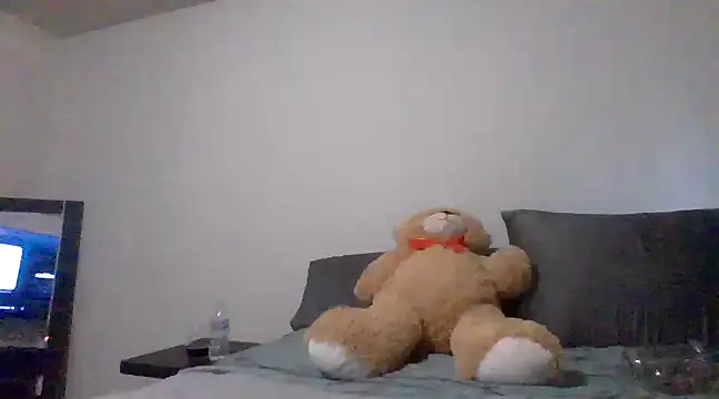 tastylolaaa online show from March 11, 11:58 pm