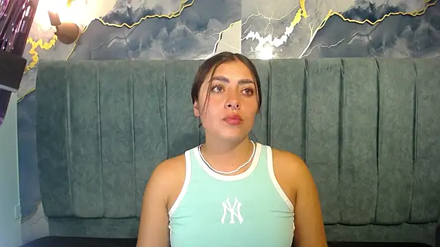 Snapshot of Emmaa_dia chatting on October 22, 2:44 am Emmaa dia online show from October 22, 2:44 am