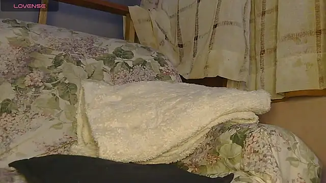 blondiebbc online show from March 8, 11:57 am