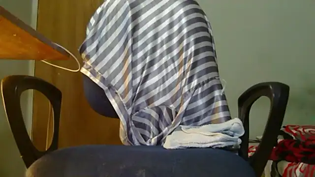 Snapshot of blondiebbc chatting on June 21, 4:02 pm blondiebbc online show from June 21, 4:02 pm