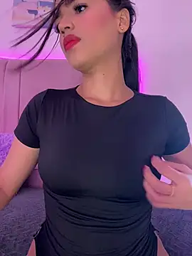 Snapshot of trex_x chatting on February 16, 6:50 pm trex x online show from February 16, 6:50 pm