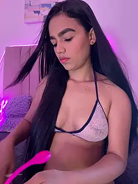 Snapshot of trex_x chatting on February 27, 6:30 pm trex x online show from February 27, 6:30 pm