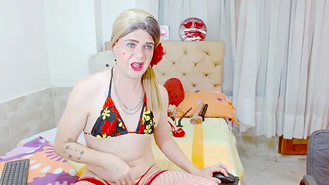 Dolldirtyxxx online show from May 15, 8:29 pm