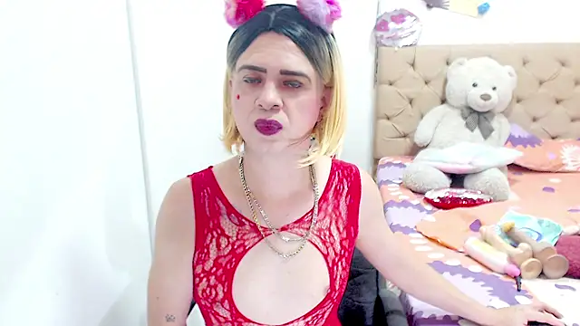 Snapshot of Dolldirtyxxx chatting on September 14, 5:19 am Dolldirtyxxx online show from September 14, 5:19 am