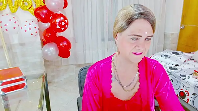 Snapshot of Dolldirtyxxx chatting on February 19, 4:20 am Dolldirtyxxx online show from February 19, 4:20 am