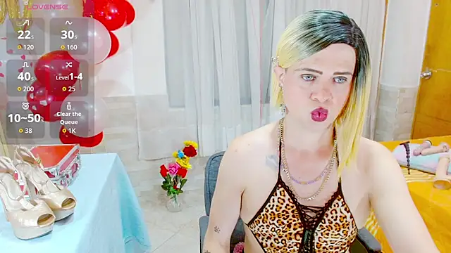 Snapshot of Dolldirtyxxx chatting on February 21, 4:58 am Dolldirtyxxx online show from February 21, 4:58 am