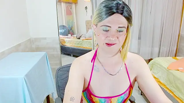 Dolldirtyxxx online show from May 6, 12:14 am
