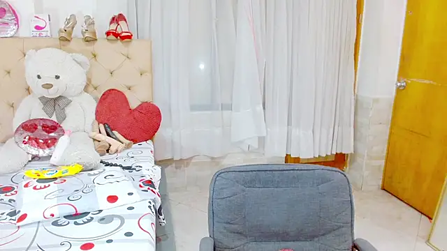 Dolldirtyxxx online show from May 22, 5:38 am