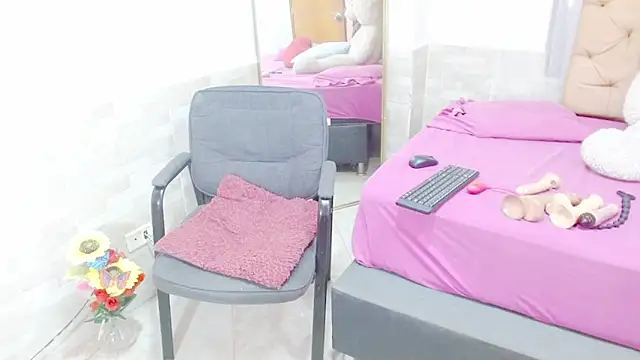 Dolldirtyxxx online show from December 20, 5:27 pm