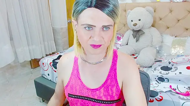 Snapshot of Dolldirtyxxx chatting on February 27, 5:07 am Dolldirtyxxx online show from February 27, 5:07 am