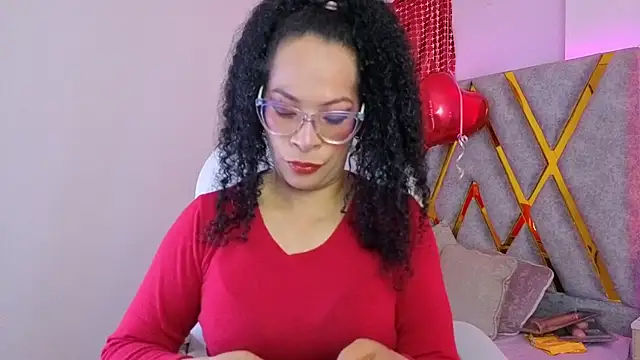 Cintiia Holmes online show from February 23, 11:16 pm