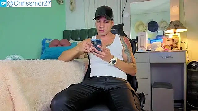 Snapshot of Chrissken chatting on September 25, 1:00 am Chrissken online show from September 25, 1:00 am