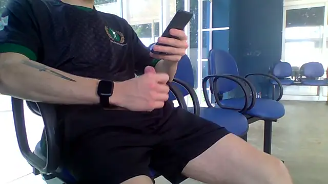 Snapshot of Novinho_pica_rosa chatting on October 24, 1:54 pm Novinho pica rosa online show from October 24, 1:54 pm