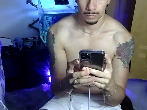 Snapshot of venusfranco_94 chatting on November 18, 6:17 am venusfranco 94 online show from November 18, 6:17 am