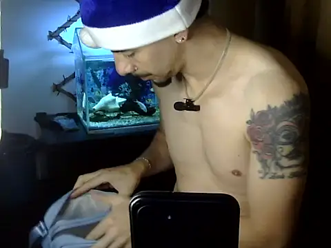 Snapshot of venusfranco_94 chatting on December 3, 8:47 am venusfranco 94 online show from December 3, 8:47 am