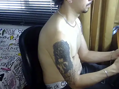 venusfranco 94 online show from March 20, 6:20 pm