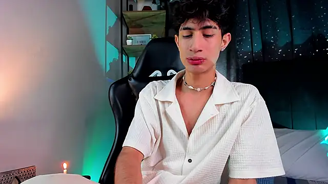 NovaaWheler online show from November 23, 3:11 pm