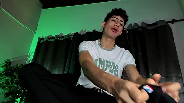 NovaaWheler online show from March 12, 11:58 am