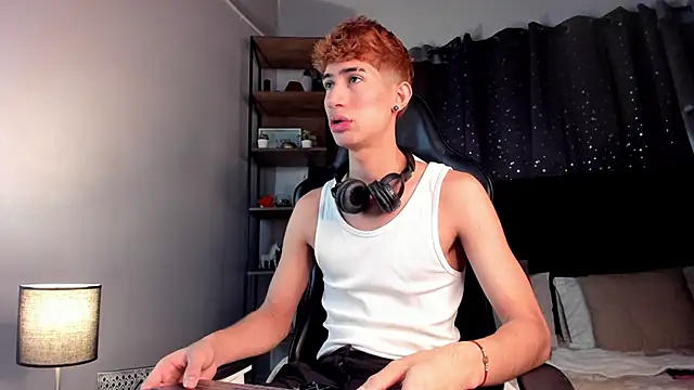 NovaaWheler online show from December 5, 1:43 pm