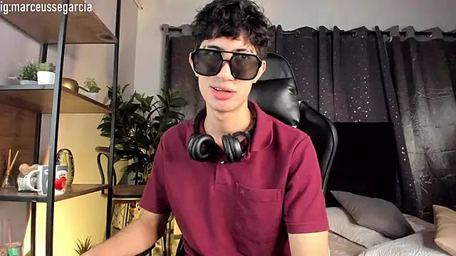 NovaaWheler online show from March 25, 11:53 am