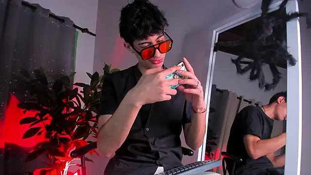 NovaaWheler online show from October 20, 7:36 pm