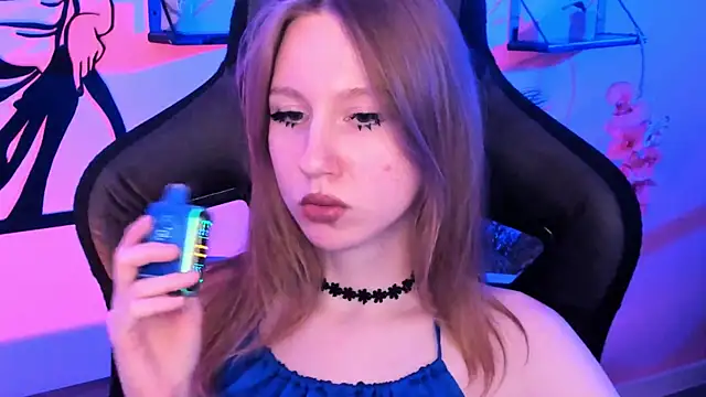 Snapshot of DariaTate chatting on October 22, 11:53 am DariaTate online show from October 22, 11:53 am