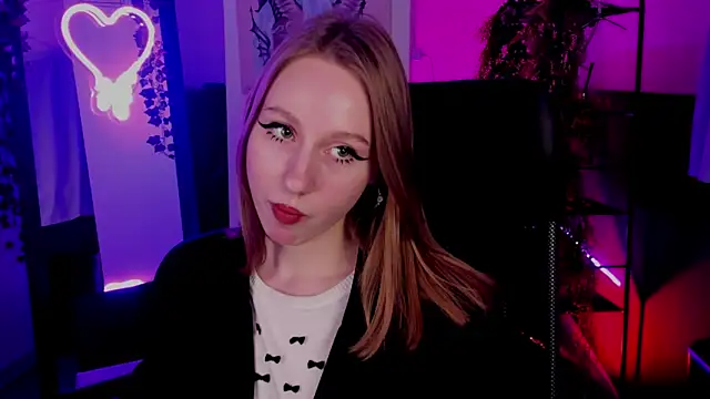 DariaTate online show from February 16, 9:15 am