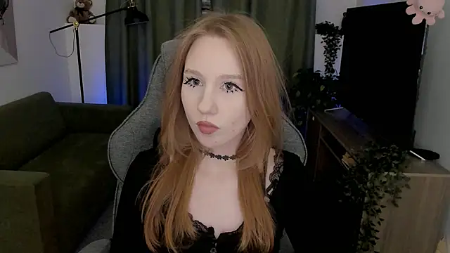 Snapshot of DariaTate chatting on April 29, 12:53 pm DariaTate online show from April 29, 12:53 pm