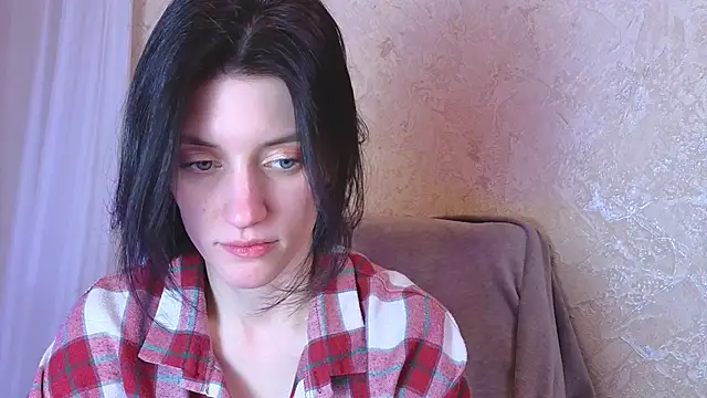 roxy riot  online show from February 25, 6:36 am