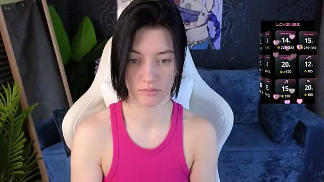 Snapshot of roxy_riot_ chatting on December 2, 1:28 am roxy riot online show from December 2, 1:28 am