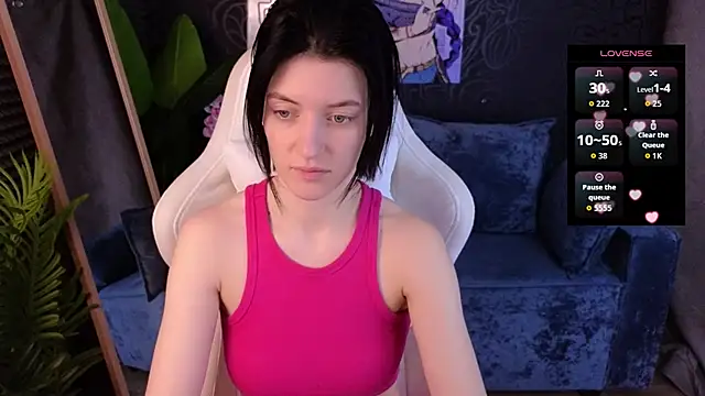 Snapshot of roxy_riot_ chatting on December 1, 1:28 am roxy riot online show from December 1, 1:28 am