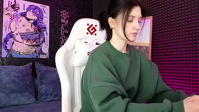 roxy riot  online show from March 2, 1:26 am
