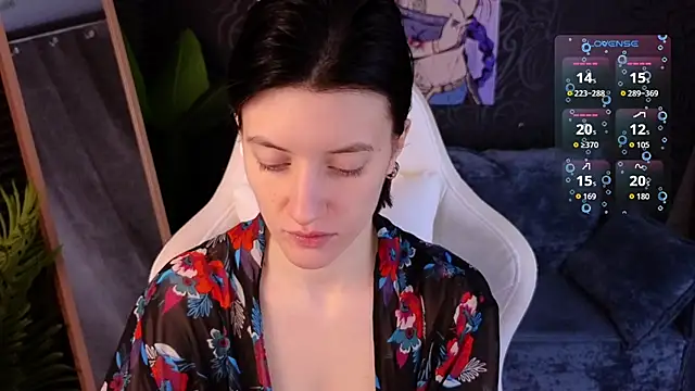 roxy riot  online show from January 18, 1:31 am