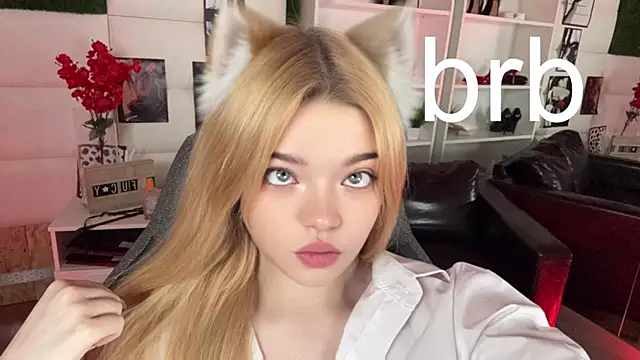 AdeleCartier online show from February 27, 3:40 am