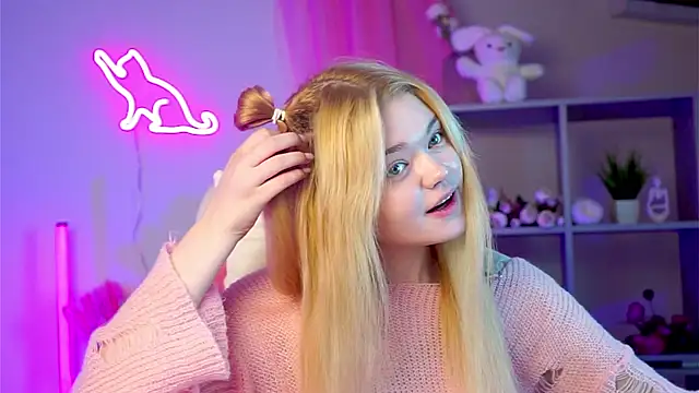 AdeleCartier online show from March 19, 3:41 am