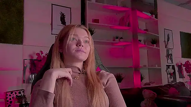 AdeleCartier online show from March 3, 3:38 am