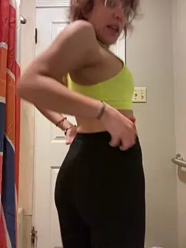 Snapshot of grassXass420 chatting on October 1, 1:00 am grassXass420 online show from October 1, 1:00 am
