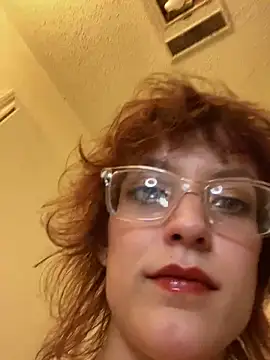 Snapshot of grassXass420 chatting on March 15, 12:58 am grassXass420 online show from March 15, 12:58 am