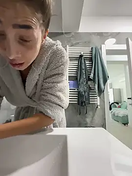 BonyBon29 online show from October 31, 10:45 am