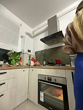 BonyBon29 online show from April 14, 6:35 pm