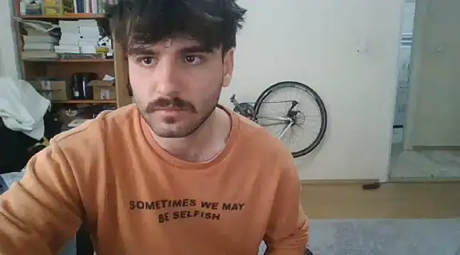 Snapshot of yourgoodboyybvf chatting on February 4, 10:32 am yourgoodboyybvf online show from February 4, 10:32 am