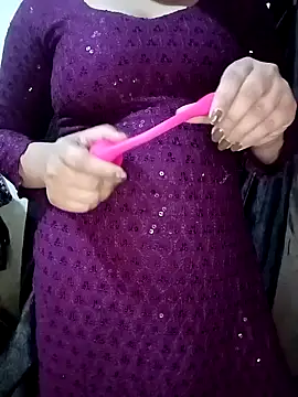 imforyou online show from February 5, 8:43 am