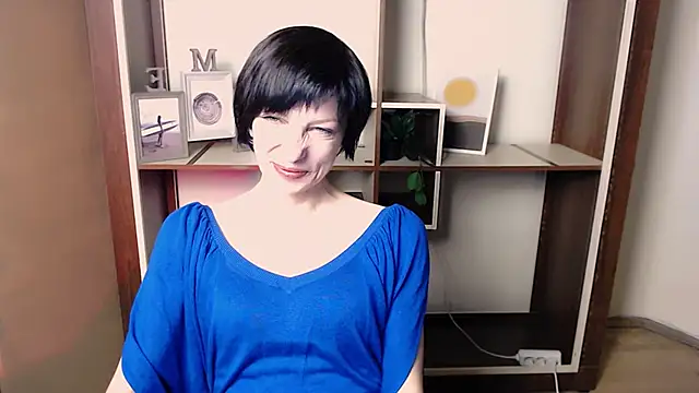  AngeliaFlow  online show from December 18, 7:24 am