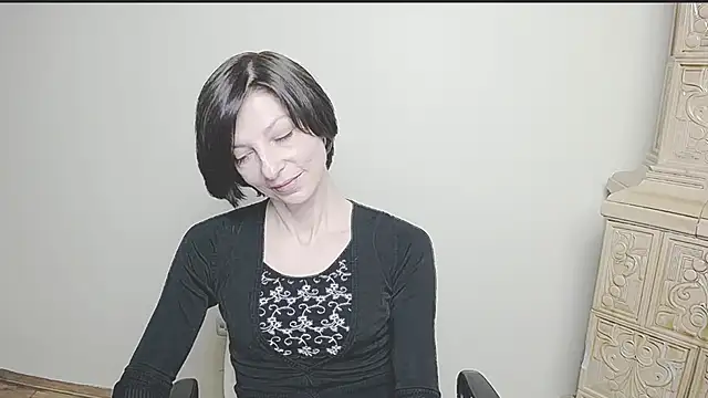Snapshot of _AngeliaFlow_ chatting on March 4, 7:41 am AngeliaFlow online show from March 4, 7:41 am