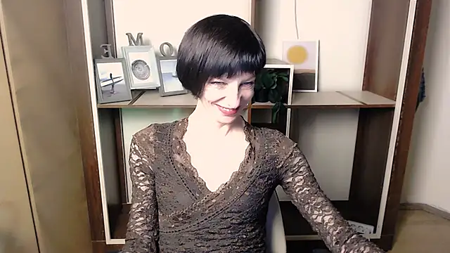  AngeliaFlow  online show from November 11, 7:47 am