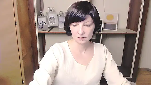  AngeliaFlow  online show from April 18, 8:38 am