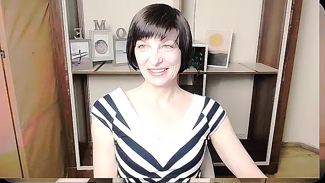 Snapshot of _AngeliaFlow_ chatting on June 11, 8:00 am AngeliaFlow online show from June 11, 8:00 am