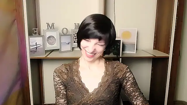  AngeliaFlow  online show from January 10, 1:06 pm